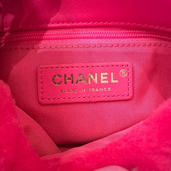 Chanel CC Quilted Shearling Chunky Chain Flap Bag - Picture 10 of 13